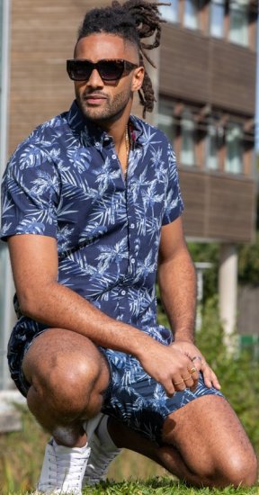 D555 Truro Hawaiian AOP Short Sleeve Button Down Collar Shirt Navy - Cămăși - Cămăși Bărbați Mărimi Mari