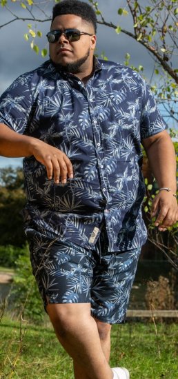 D555 Truro Hawaiian AOP Short Sleeve Button Down Collar Shirt Navy - Cămăși - Cămăși Bărbați Mărimi Mari