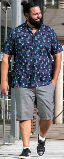 D555 Farnborough Short Sleeve Guitar AOP Shirt With Hidden Button Down Black - Cămăși - Cămăși Bărbați Mărimi Mari