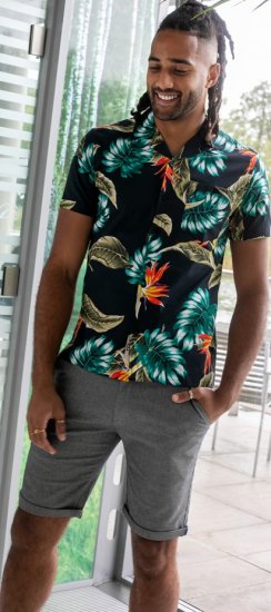 D555 Selby Hawaiian AOP Short Sleeve Revere Collar Shirt Black - Cămăși - Cămăși Bărbați Mărimi Mari
