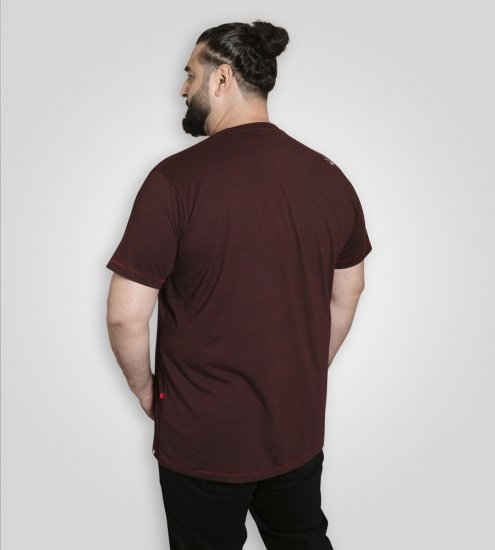 D555 Barnsley Guitar and Amp Crew Neck T-Shirt Burgundy - Tricouri - Tricouri Bărbați Mărimi Mari