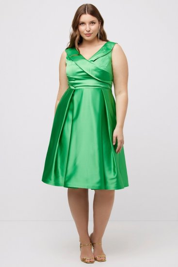 Ulla Popken 817135 Rochie de seară în formă de A cu decolteu în V Verde - Rochii de seară - Rochii de seară marimi mari
