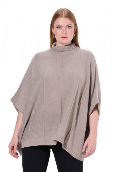 Ulla Popken 844996 Poncho reiat din merinos cu guler pe gât Maro deschis - Ponchouri și pelerine - 