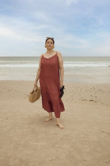 Kaffe Curve Emilia Dress Henna Brown - Rochii maxi - 