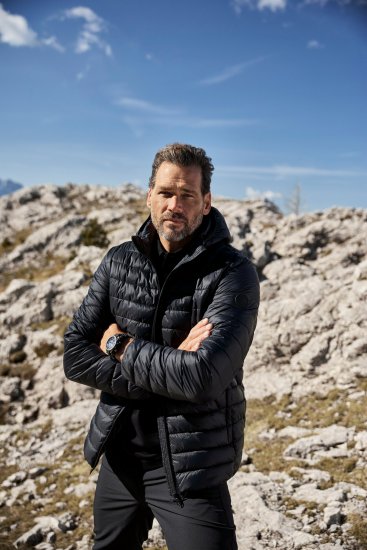 JAY-PI Lightly Quilted Jacket with a Hoodie Black - Geci - Geci Bărbați Mărimi Mari