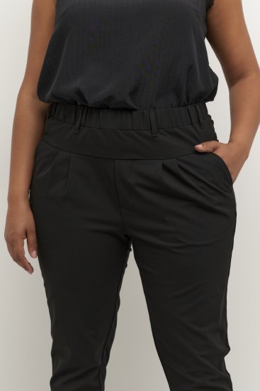 Kaffe Curve Jia Pantaloni Negru intens - Blugi & Pantaloni pentru Femei Mărimi Mari – Plus Size - 